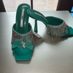 Zara green crystal heels satin size US 8